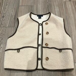 House of Harlow 1960 Sherpa Vest with Buttons
